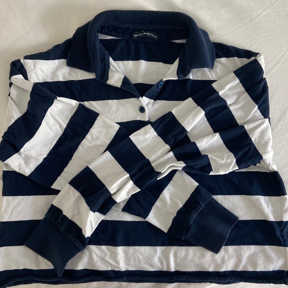 Brandy Melville collared sweatshirt